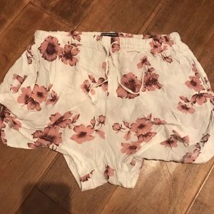 White brandy Melville floral shorts